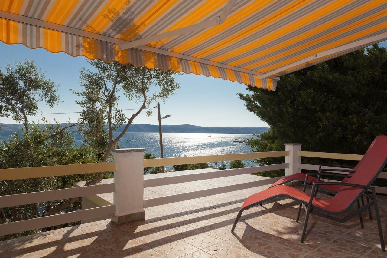 Apartment Milka By The Sea Карлобаг Екстер'єр фото